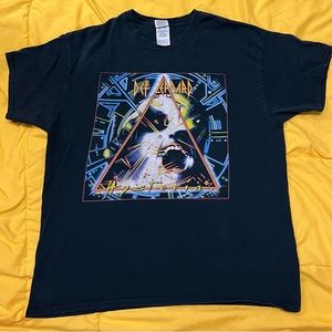 90s Def Leppard Hysteria Band t-shirt Gildan distressed size large unisex